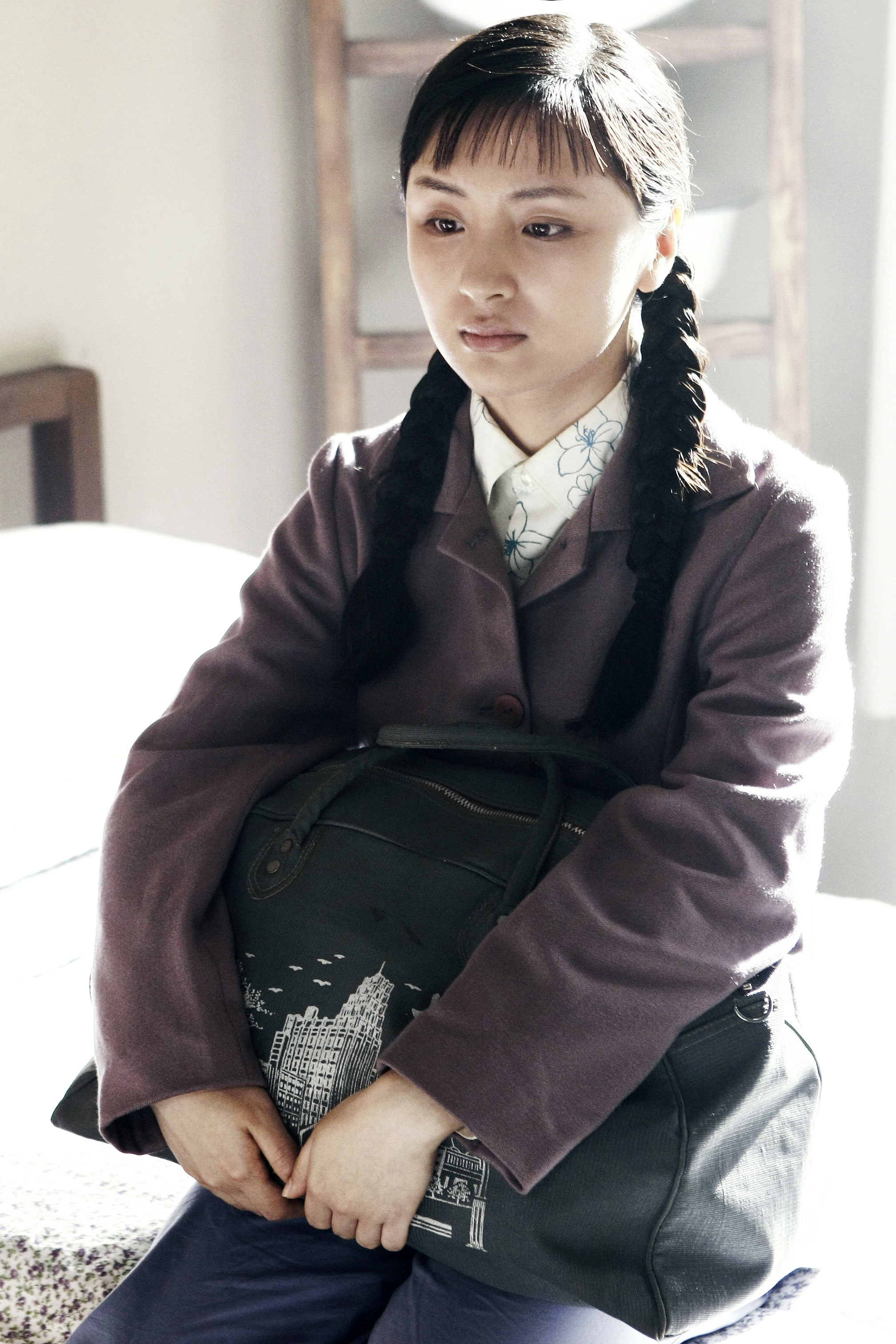 四區(qū)演員的角色定位與多維表達(dá)藝術(shù)探討