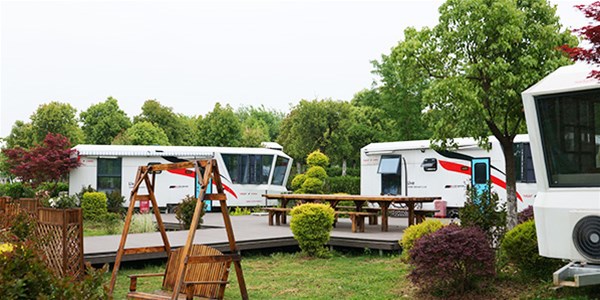 房車露營(yíng)基地價(jià)格概覽與行情分析