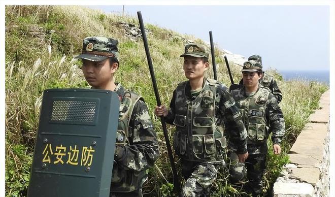 六月武警改革最新動態(tài)，科技重塑力量，前沿革新體驗生活