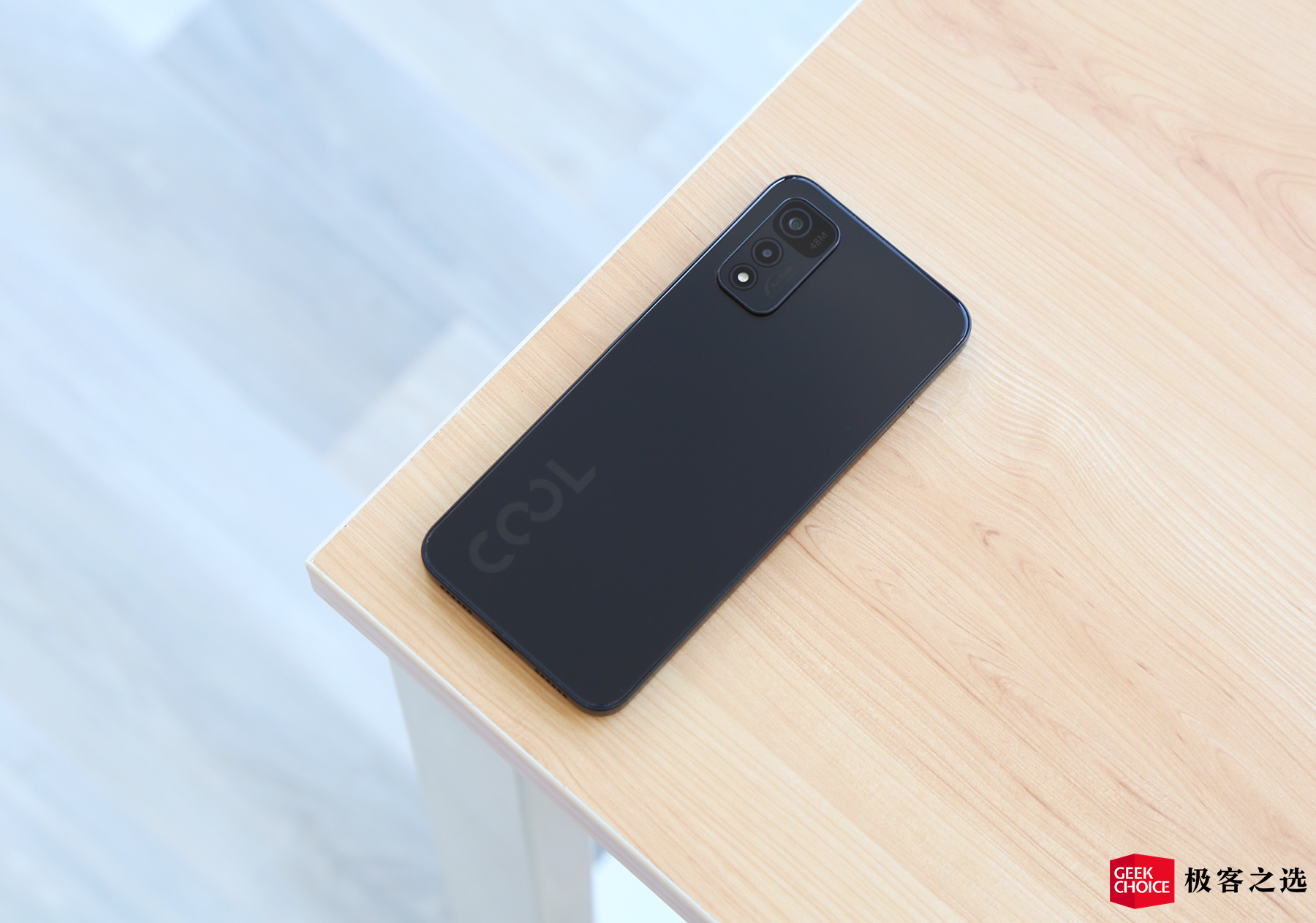 酷派最新款手機(jī)2025款，時(shí)代見證與技術(shù)飛躍的手機(jī)典范