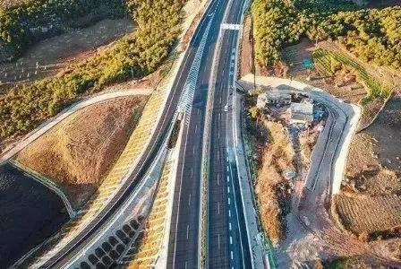 昭威高速公路最新動(dòng)態(tài)，自然美景之旅的啟程之路