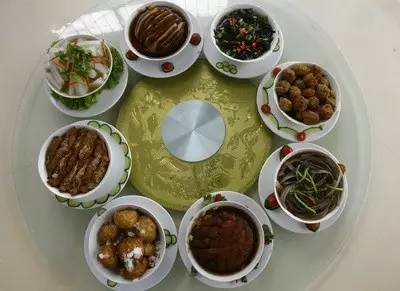 新沂八大碗最新版，小巷中的美食秘境探索