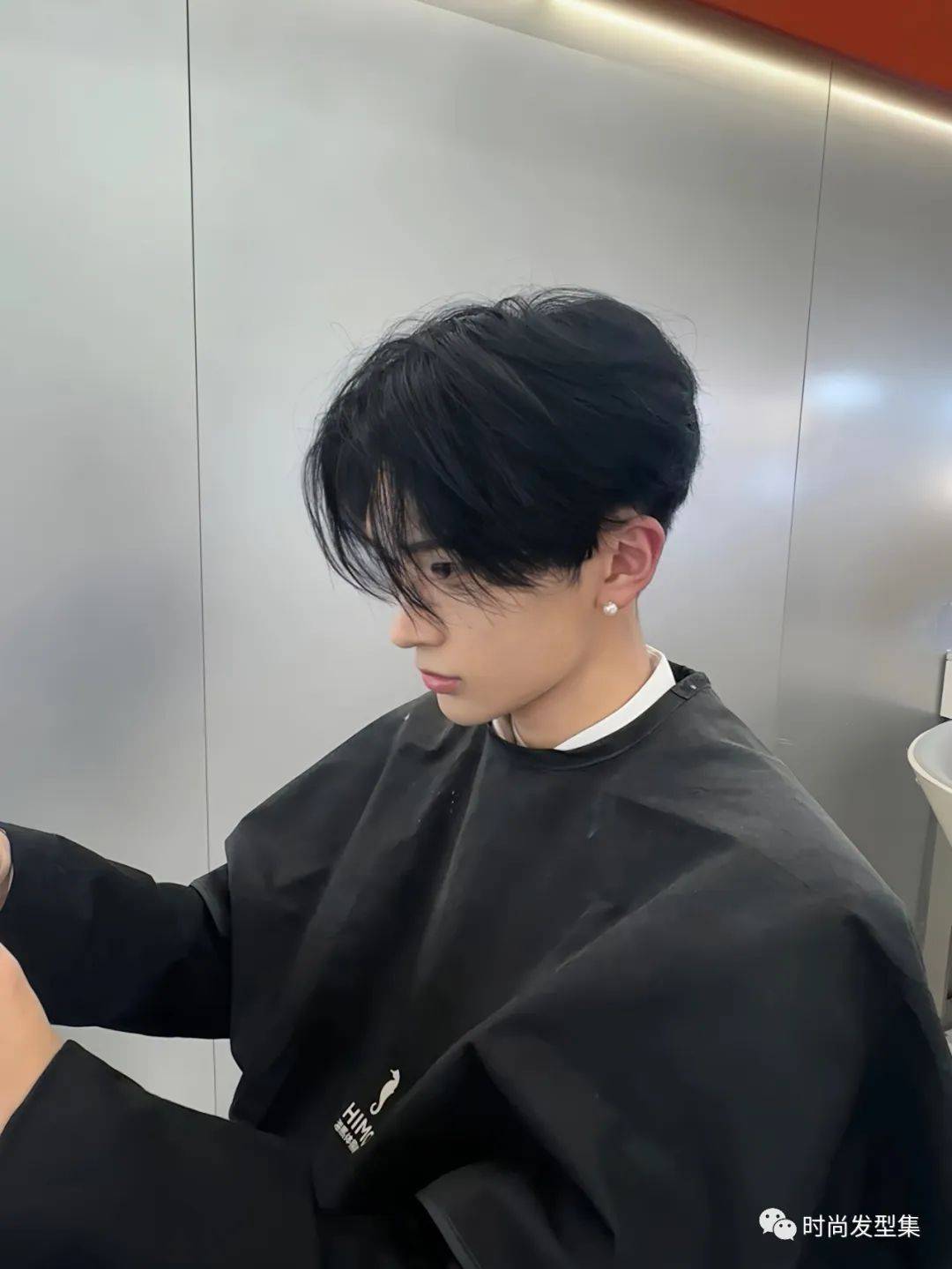 2025男士最新發(fā)型潮流趨勢大揭秘，時尚發(fā)型一網(wǎng)打盡！