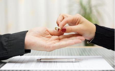 科技時(shí)代下的婚姻新紀(jì)元，最新結(jié)婚年齡法律規(guī)定解讀