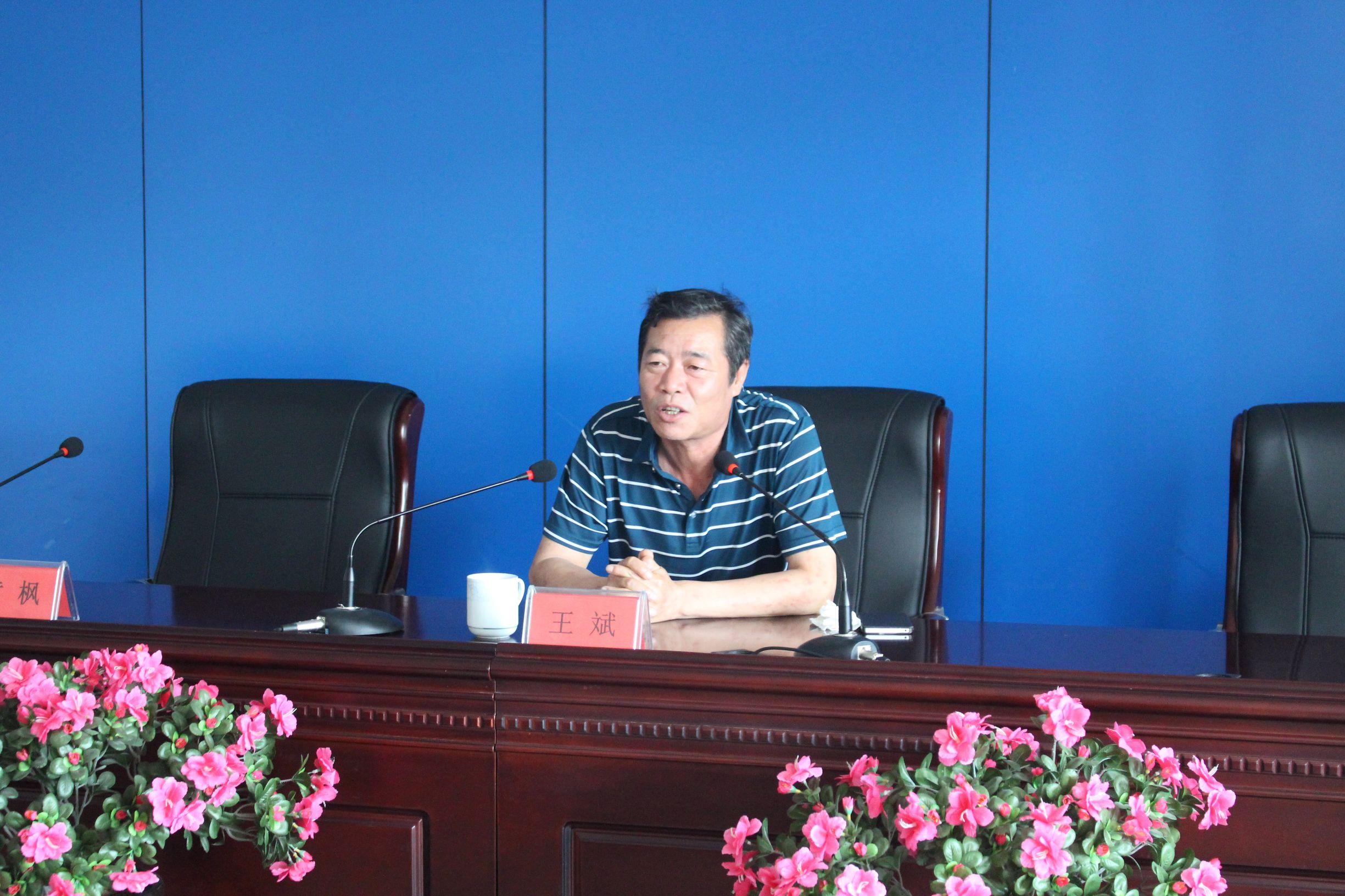 最新行政管理學案例，心靈與自然的探索之旅