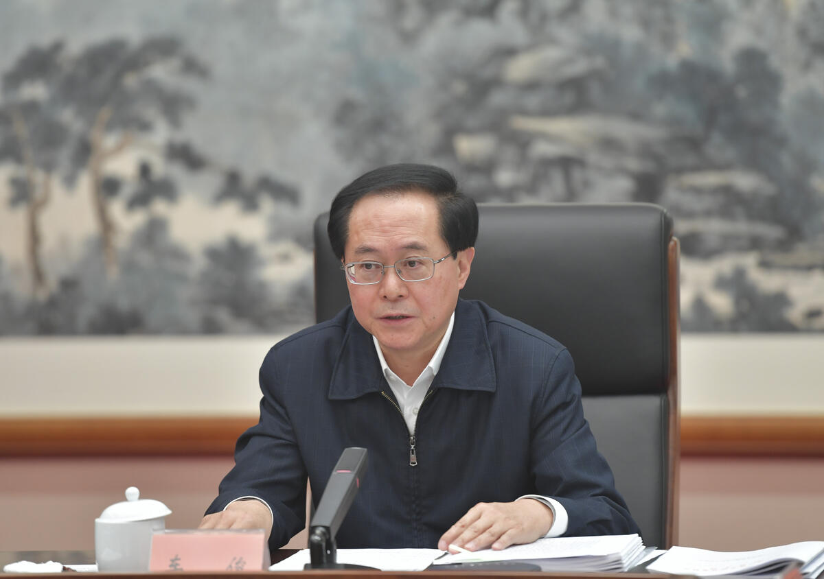 最新省委常委參與小巷深處的獨特風味探索之旅