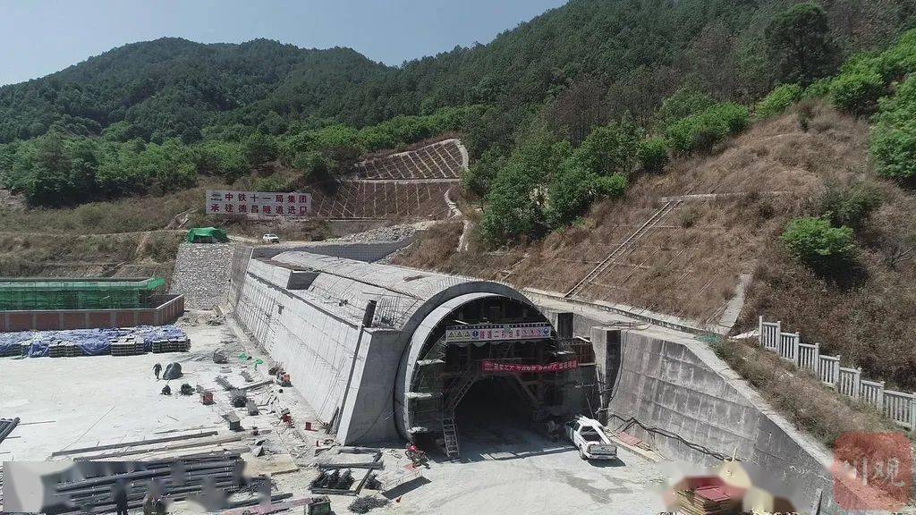 成昆復(fù)線建設(shè)進(jìn)展順利，助推區(qū)域經(jīng)濟(jì)發(fā)展最新消息