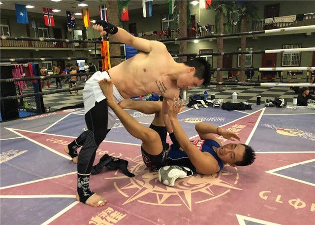 邱建良最新比賽視頻，戰(zhàn)斗技藝精湛背后的爭議焦點(diǎn)一窺