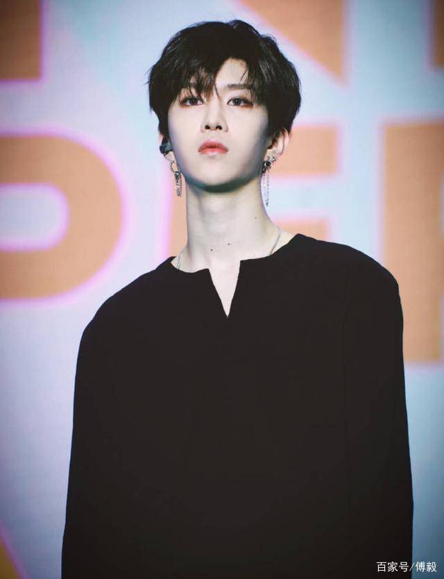 范丞丞最新行程揭秘，自信與成就之路，一路向前展風(fēng)采