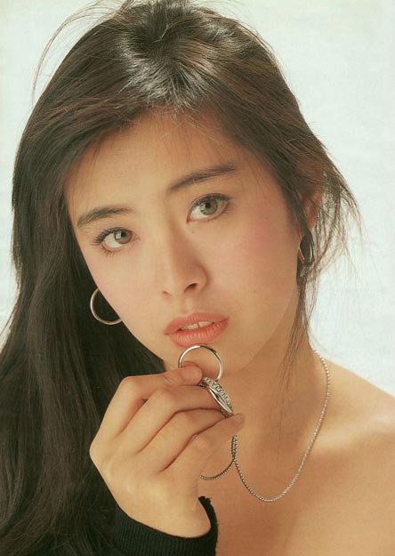 王祖賢最新照片，科技重塑魅力，時(shí)代前沿體驗(yàn)風(fēng)采