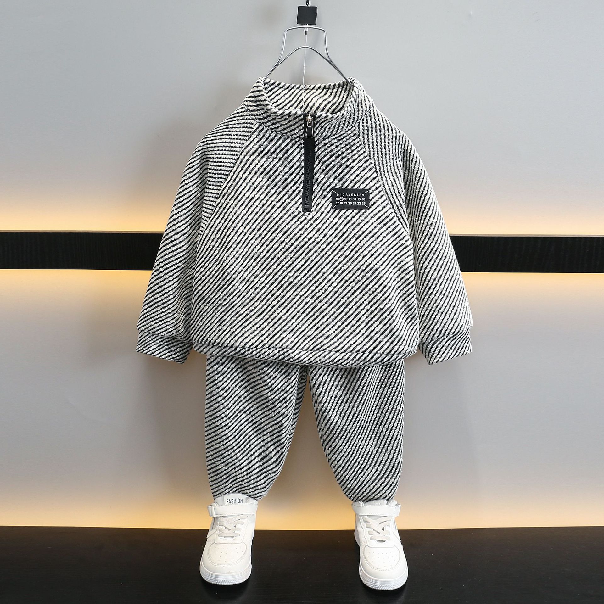 最新款童裝，友誼色彩，溫馨陪伴的童真時(shí)光