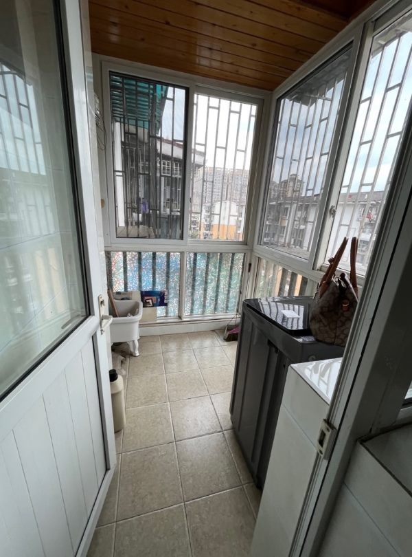 邛崍租房最新動(dòng)態(tài)，市場(chǎng)現(xiàn)狀、正反觀點(diǎn)與個(gè)人立場(chǎng)分析