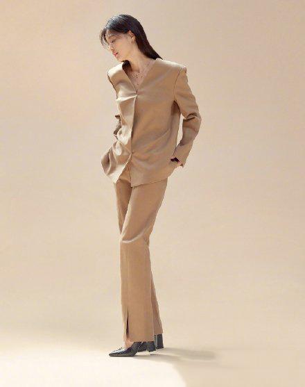 韓國(guó)全智賢新劇城市暖陽(yáng)下的陪伴熱播