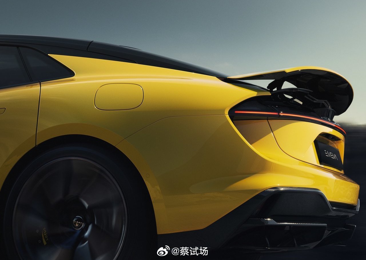 路特斯最新款驚艷亮相，奢華與科技的完美融合！