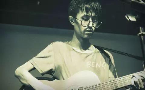 最新流行歌曲與力量的融合，變化、學習與自信的力量之歌