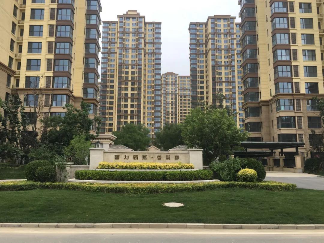 秀蘭左岸小鎮(zhèn)最新動(dòng)態(tài)揭秘，自然美景探索之旅，尋找內(nèi)心平和寧?kù)o的居所