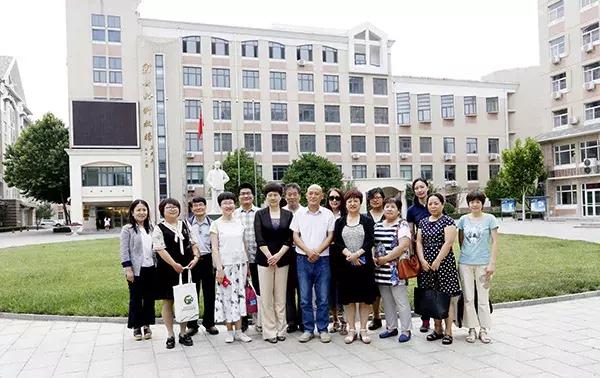 教師團(tuán)隊(duì)口號創(chuàng)新指南，最新穎口號與步驟指南