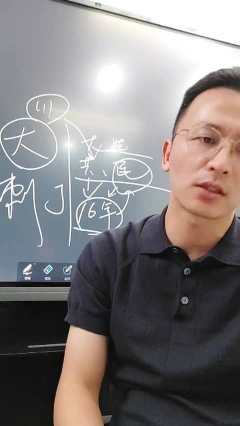 譚林長附體最新視頻，變化中的學(xué)習(xí)之旅，自信展現(xiàn)成就感的源泉